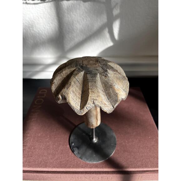 Vintage Wooden Spice Grinder on Stand - Picture 3 of 6